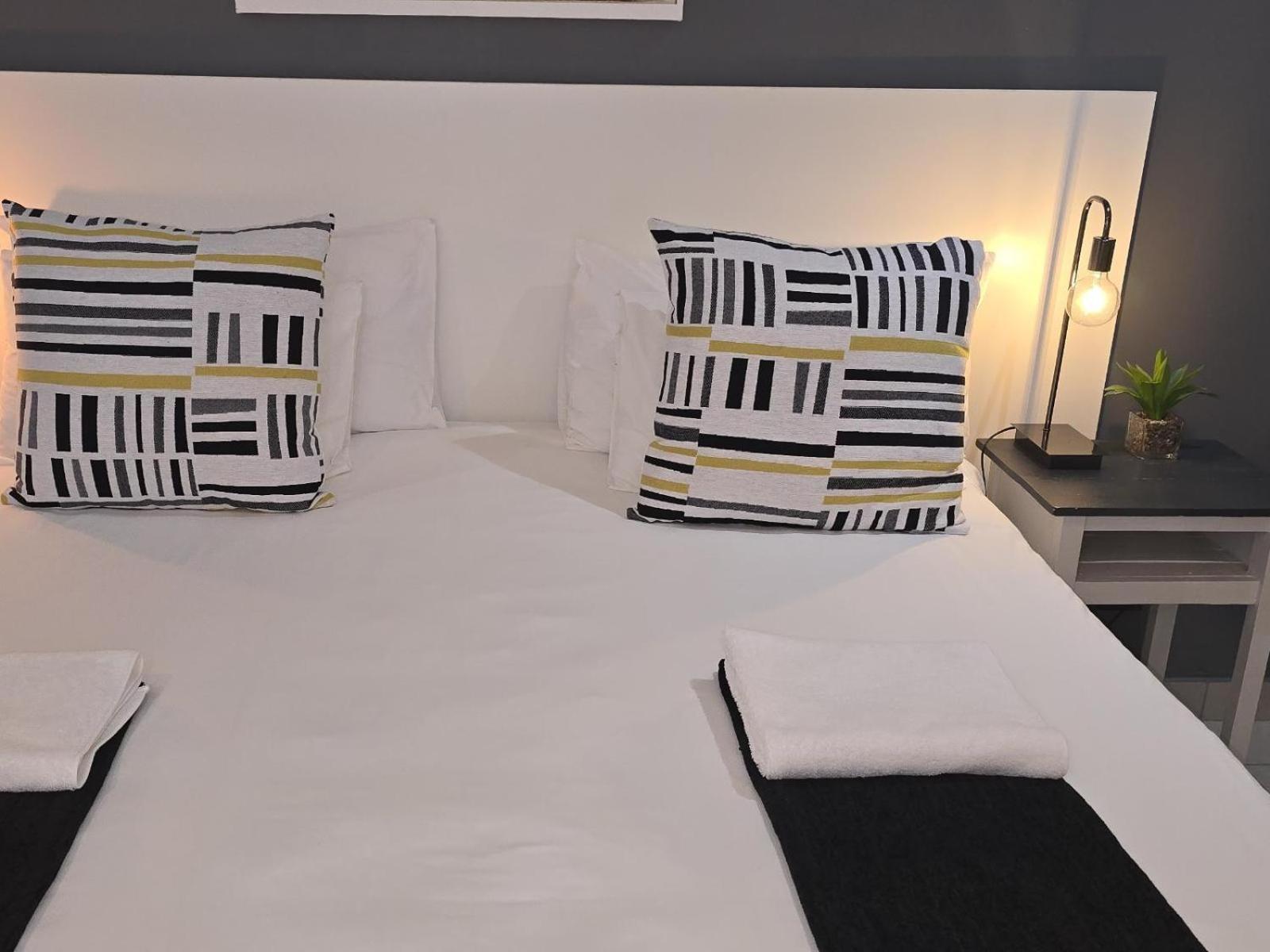 The Lantern Guesthouse Блоемфонтейн Стая снимка